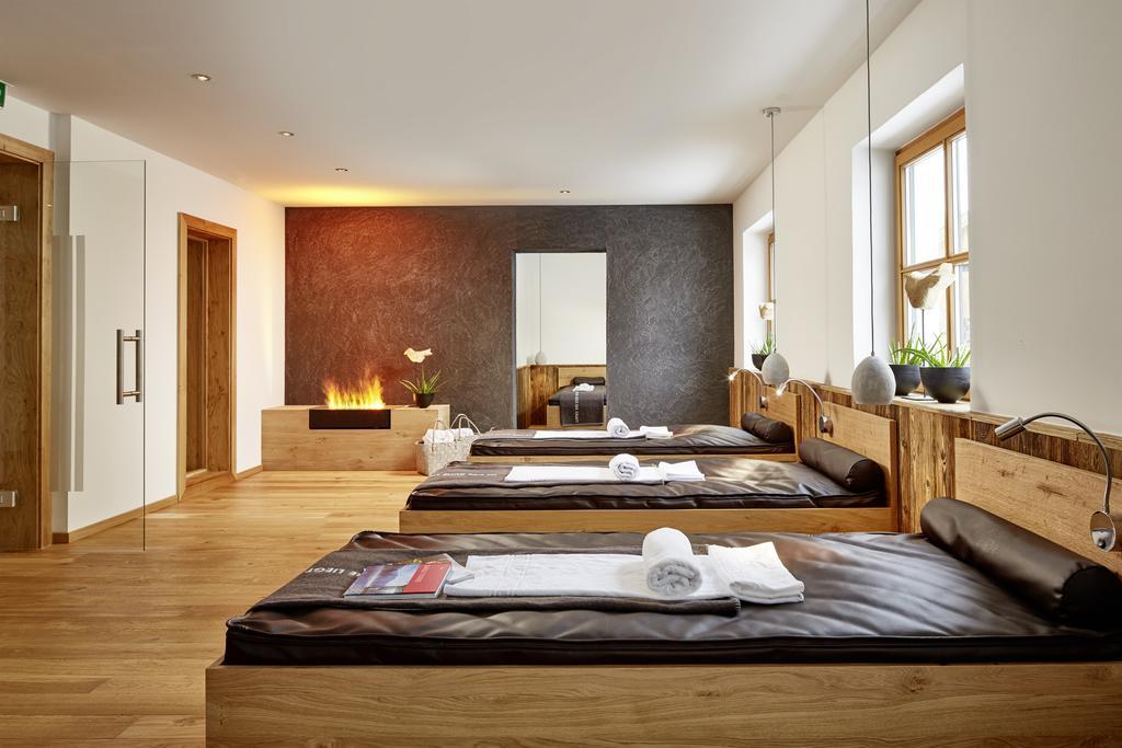 Der Gruene Baum Mountain Boutique Hotel Ehrwald Eksteriør bilde