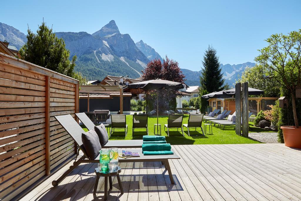 Der Gruene Baum Mountain Boutique Hotel Ehrwald Eksteriør bilde